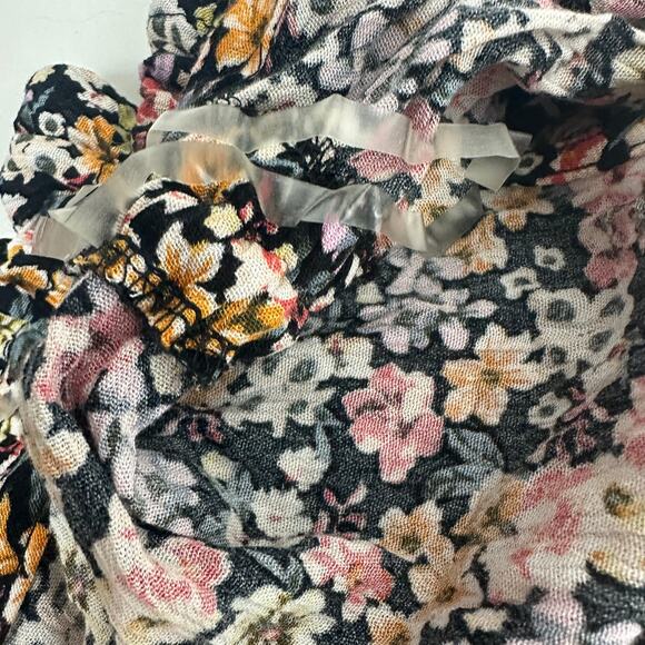 NWT Justify Womens Cap Sleeve Plunge V-Neck Black Ditsy Floral Romper Medium - Picture 10 of 10